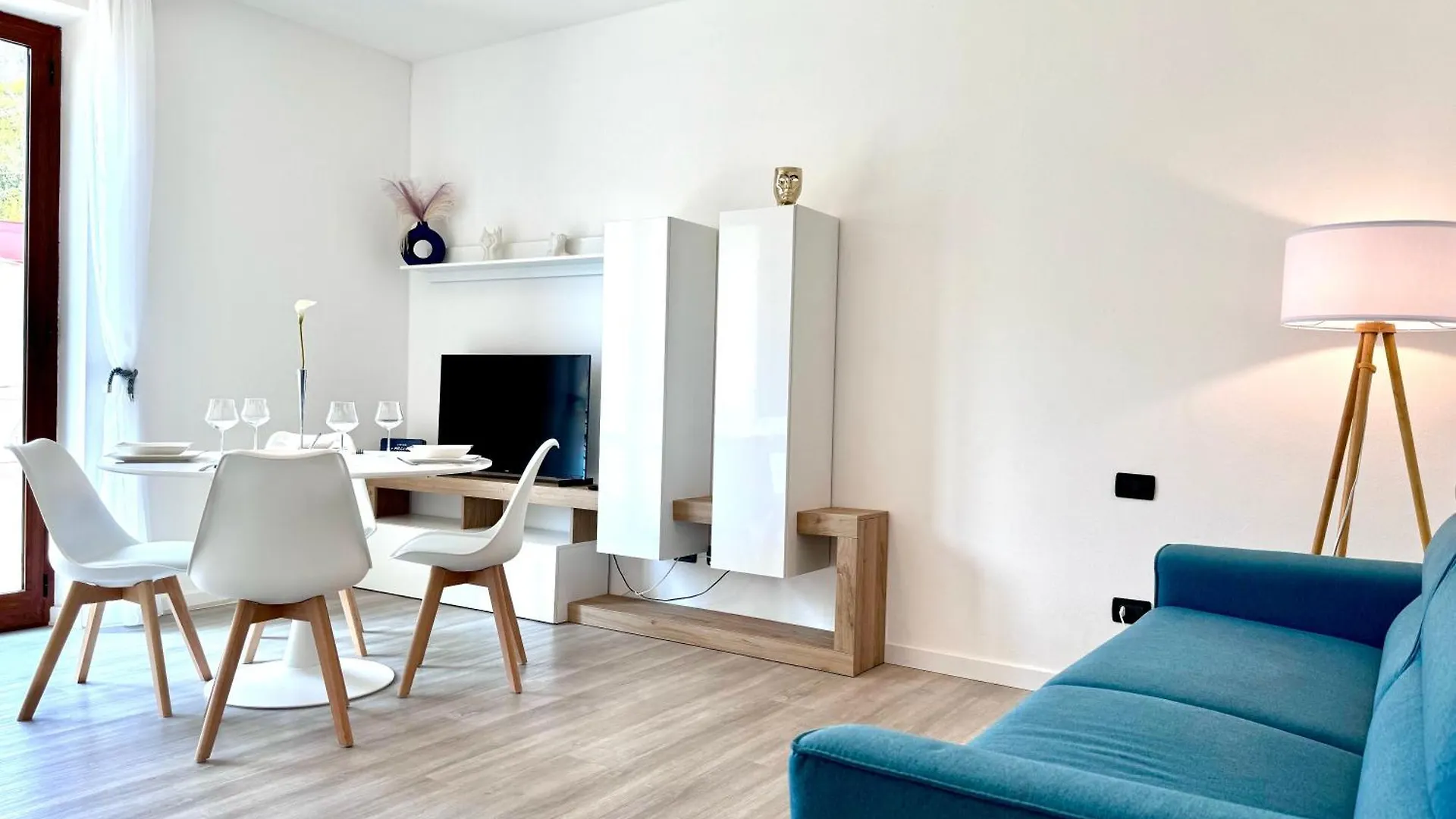 Mirage Rooms & Apartments Πόρτο Βένερε 0*,  Ιταλία