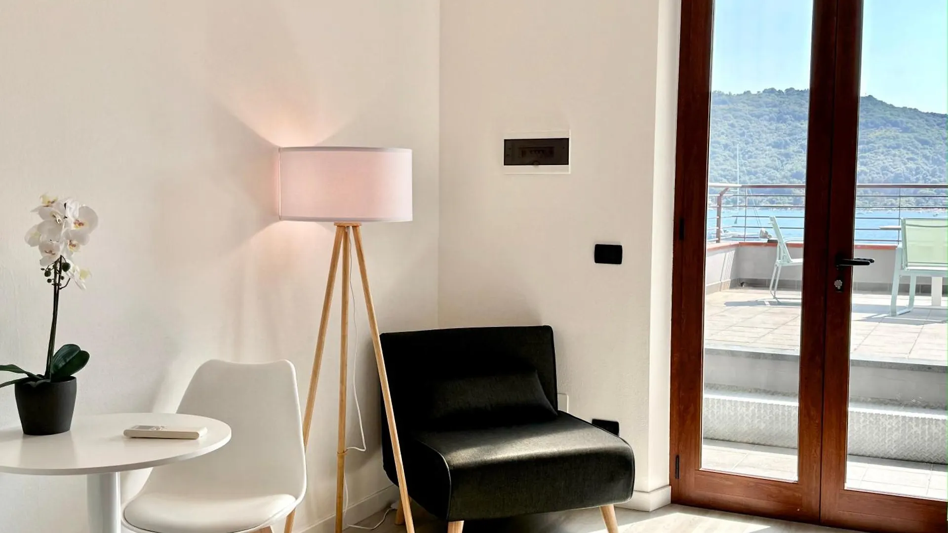 Mirage Rooms & Apartments Porto Venere